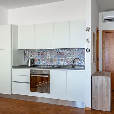 L&m - Pool - By Host4u Muscoline